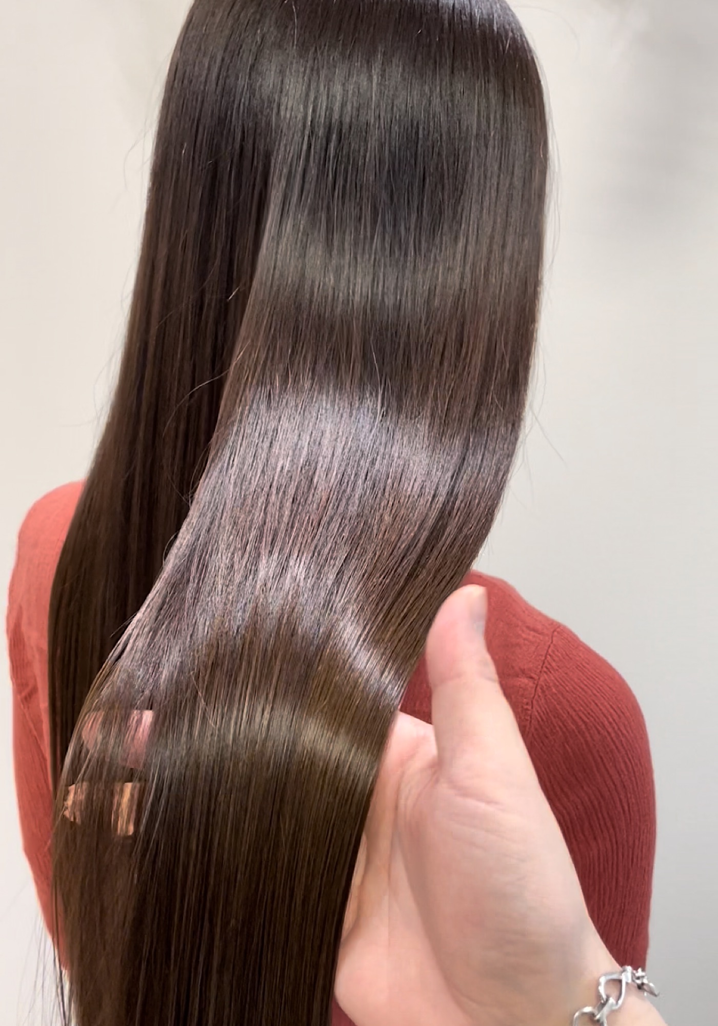 明日2時以降ご予約お取りしやすいです◎